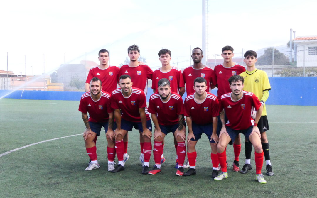 Un duelo intenso. El Regional CD Juventud Silense saca un importante punto del Estadio del CD Machuka.